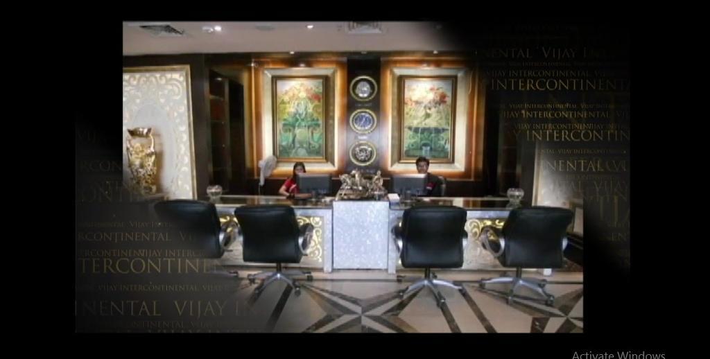 Vijay Intercontinental Hotel Канпур Екстериор снимка